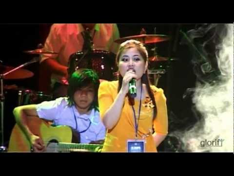 Emily - I Ngakhlel Ve Em? @GLORIFY Gospel Concert 2012.