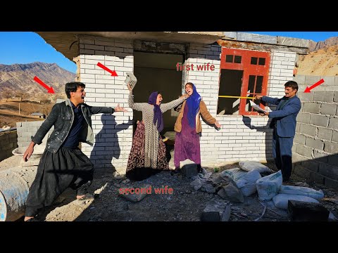 Love and Betrayal: When the Second Wife Attacked the First Wife, the Husband Saved Her