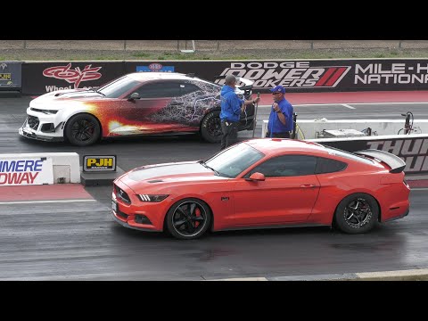 Coyote Mustang vs ZL1 Camaro - drag racing