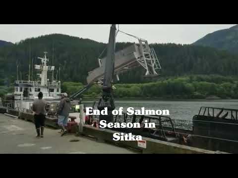 Removing MASSIVE salmon sorting equipment from an Alaskan fishing vessel!