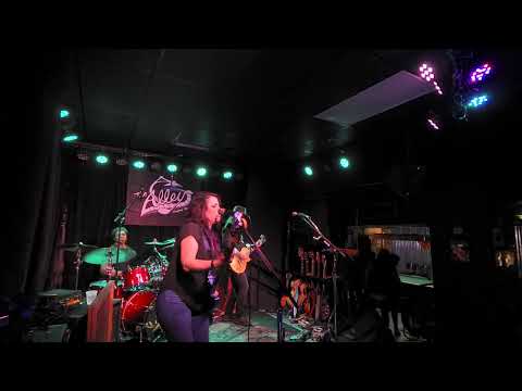 Danielle Nicole Sanford 12/8/21 set 1