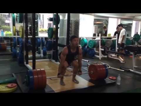 Deadlift 220kg x 5 reps on 17.10.2014