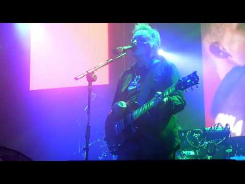 New Order - Restless - Music Complete Tour Casino de Paris 04112015