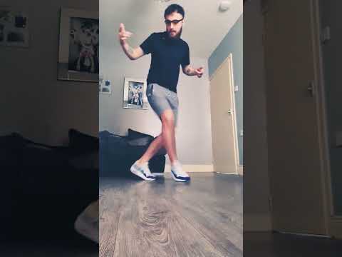 Dancing to dancing in the dark 😎