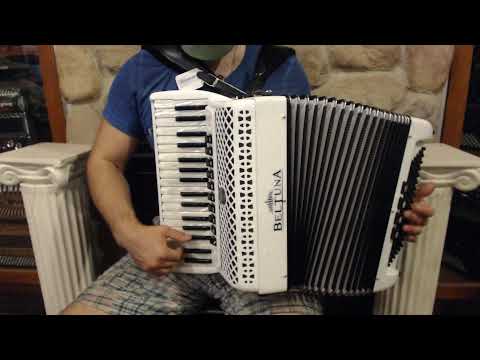 BELTSTUIVM3496CWD - White Diamond Beltuna Studio IV Compact Piano Accordion LMMM 34 96 $7499