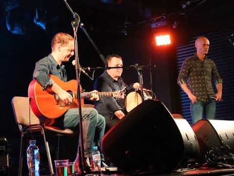 Flook in St. Petersburg 14.11.19 - Granny In The Attic (and Ed's tune-up)