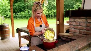 Video recept relácie Na chalupe - Jeseň 2022 č.21 Zemiakový gratin s jablkom a modrým syrom