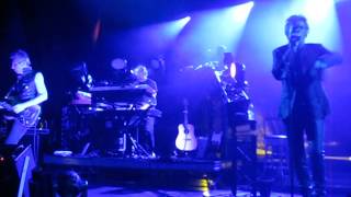 Hubert-Félix Thiéfaine - En Remontant Le Fleuve (Saint Amand les Eaux - 24/04/2015)