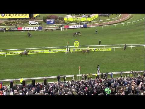 2016  Crabbie's Grand National - Rule The World  - Racing TV