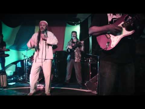 "Music maker" - Willi Williams & The Roots Defender Band + Black Steel @ Napoli