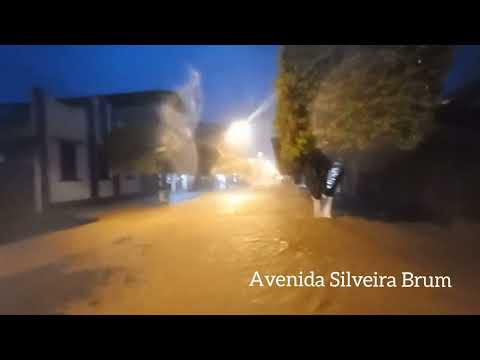 Temporal alaga Ruas em Patrocínio do Muriaé-MG na noite passada do 03/12/2025.