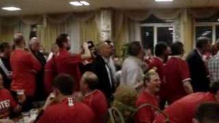 Man Utd fans singing-Take me home united Road in Hotel Salut