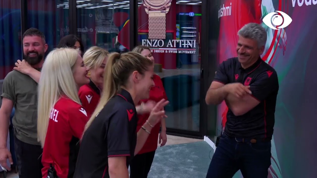 Loja Bzz, të qeshura mes banorëve