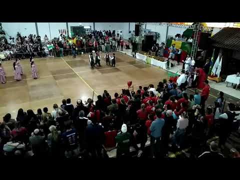 Publico prestigiando II Premiart