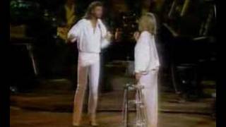 Barry Gibb com Barbra Streisand
