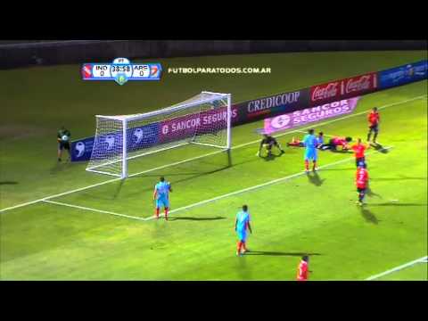 Tiro cruzado de Monserrat que se fue cerca