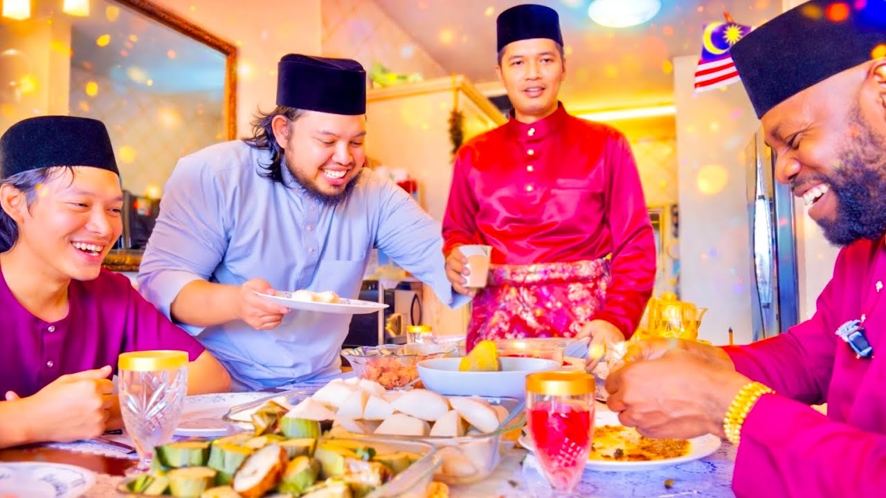 A Foreigner's First Hari Raya Open House in Malaysia | The Hospitality Shocked Me