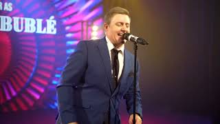 Stuck in the Middle With You,  Michael Buble Tribute performed by Andy Wilsher Sings...