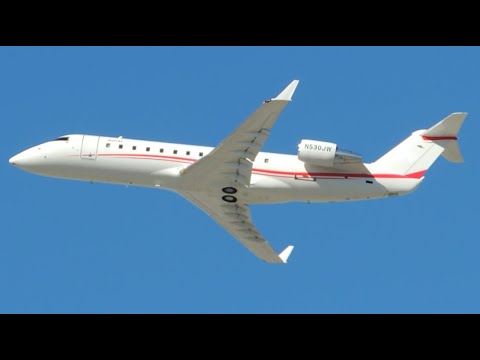 Set Jet Bombardier Challenger 850 [N530JW] takeoff from LAX