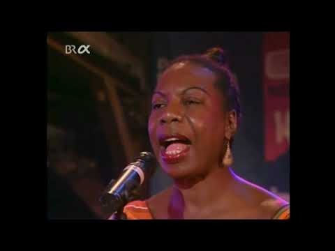 See Line Woman - Nina Simone Live in Hamburg 1989