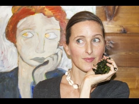 Crispy Kale Chips  |  Fresh P