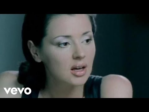 Tina Arena - Les trois cloches (Official Music Video)