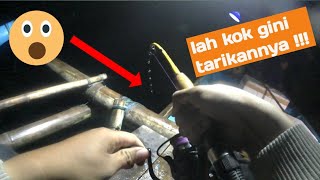 preview picture of video 'IKAN SERANGAN FAJAR - MANCING DINI HARI DI LAUT - BANYAK SAMBARAN IKAN BESAR || BOTTOM FISHING'