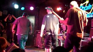 LACK OF INTEREST @ CHAIN REACTION 6/12/2010