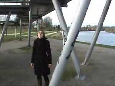 Christelle Chante la môme Edith Piaf