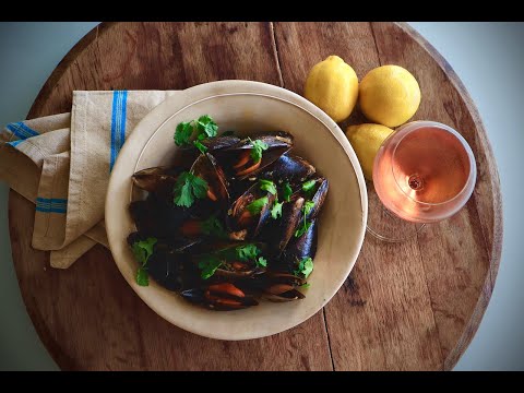 How to clean and cook Chermoula Mussels in 10 minutes.
