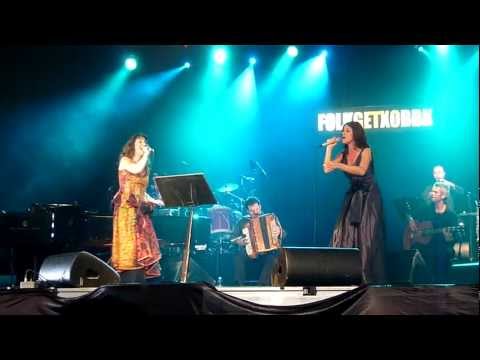 Dulce Pontes y María Berasarte ''Canção do mar'' - Getxo (11/09/2011)