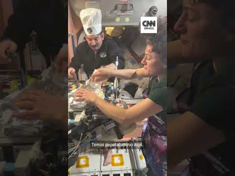Sem forno e em gravidade zero: astronautas mostram como “cozinham” no espaço | CNN BRASIL