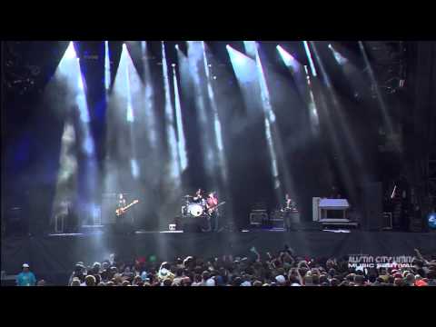 Arctic Monkeys ft. Josh Homme (QOTSA) - Knee Socks @ Austin City Limits 2013