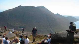 preview picture of video 'The Wee Binnian Walkers Annual Hillwalking Festival 2009'