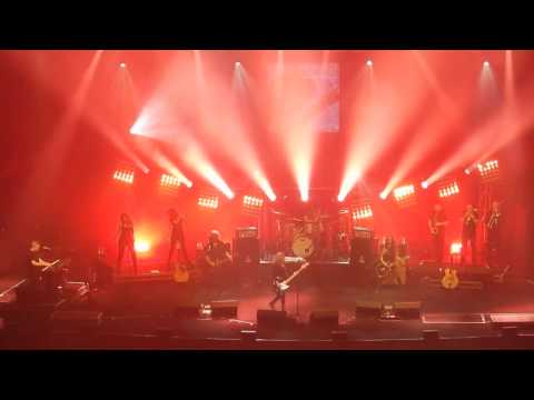 Suzi Quatro - 'Rockin' in the Free World' - live 14-02-17 Sydney Opera House