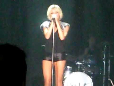 Pixie Lott @ KEY103 LIVE 2011 - Mama Do