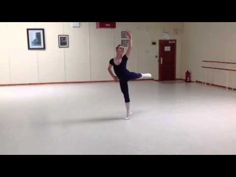 Footlights grand jete en tournant