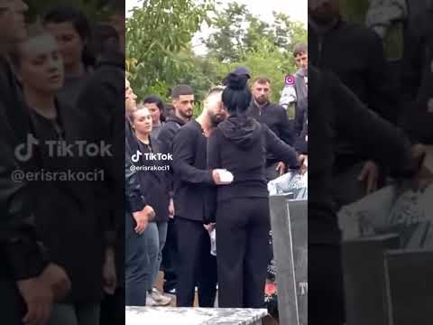 Gjesti perqafon te motren te pikelluar 😢😭😭😭 #gjesti #showbizshqip #eglitako