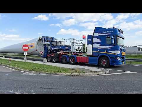 87-metrske elise vetrne elektrarne na avtocestnem počivališču