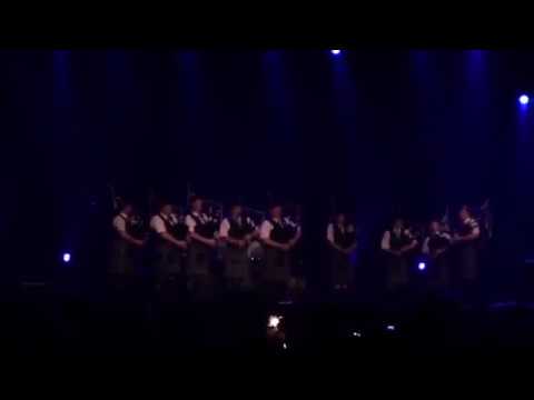 MacLaren Pipe Band at the Rowwen Hèze Slotconcert 2009, the Netherlands – [mirror]