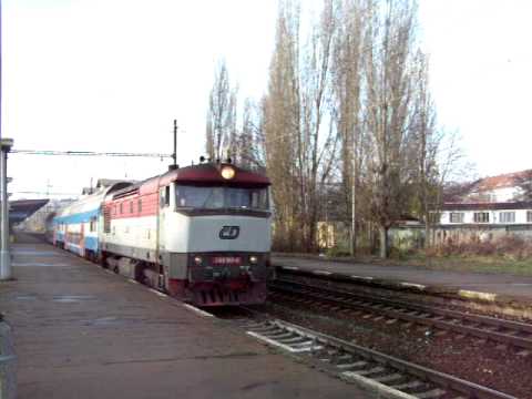 749 181 na čele os.9063 - Praha Vršovice - odjezd - 20.11.2010.