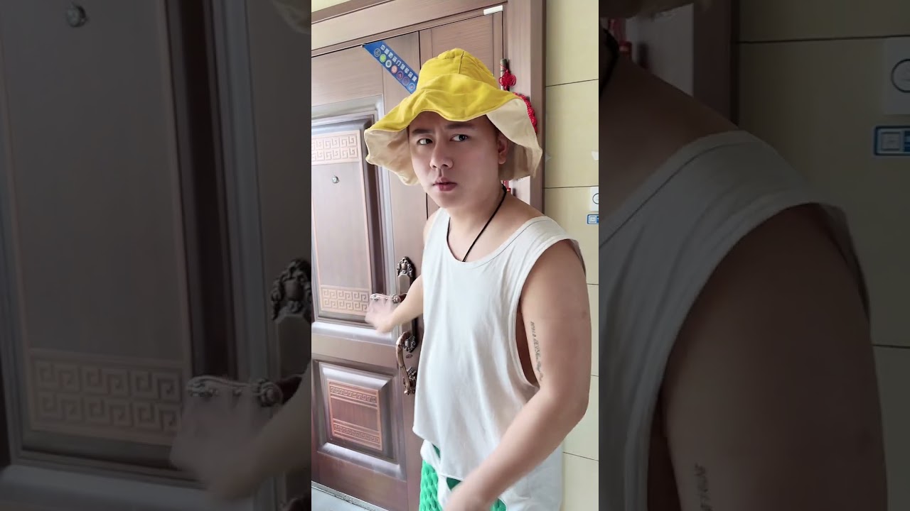 妈妈教育孩子却被父女联合赶出家门！太寒心！ #搞笑#funny#萌娃