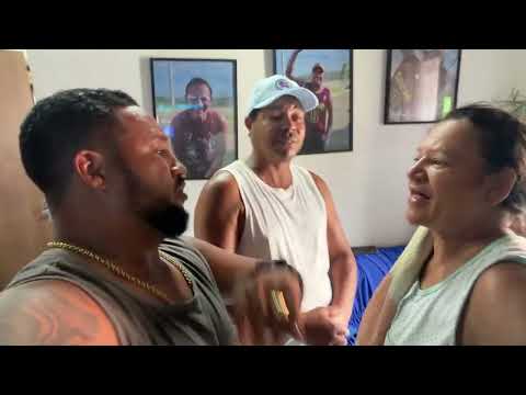 WELCOME, 2026. JR BOBINHO IS ALREADY IN THE CARNIVAL SPIRIT AT MOM'S HOUSE.