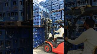 Download lagu Forklift Driving #viral #shorts #drive mp3
