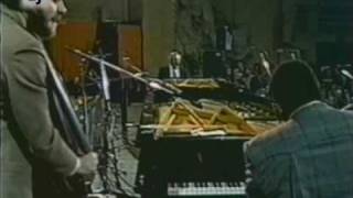 Oscar peterson & Count Basie-Jumpin' At The Woodside.wmv