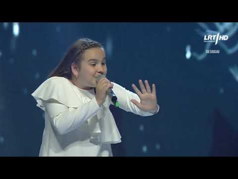 Atėnė Ravinkaitė Dainų Dainelės - laureatė 2018m.