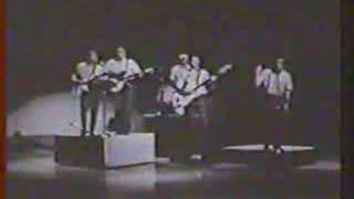 Beach Boys - Monster Mash, Little St. Nick (1964).