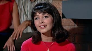 Beach Blanket Bingo (1965) - Donna Loren "It Only Hurts When I Cry"