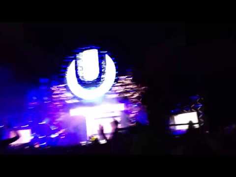 Calvin Harris dropping firebeatz - here we fucking go. Ultra 2013