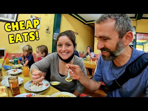 $2 Indonesian Breakfast (SOTO BETAWI) in Jakarta, Indonesia 🇮🇩 | Bule Makan Pedas